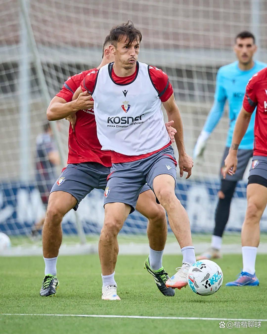 关于冲刺阶段西甲传出新动向；底特律活塞伤情更新；管理层表态——球迷炸锅；更衣室氛围转暖的信息